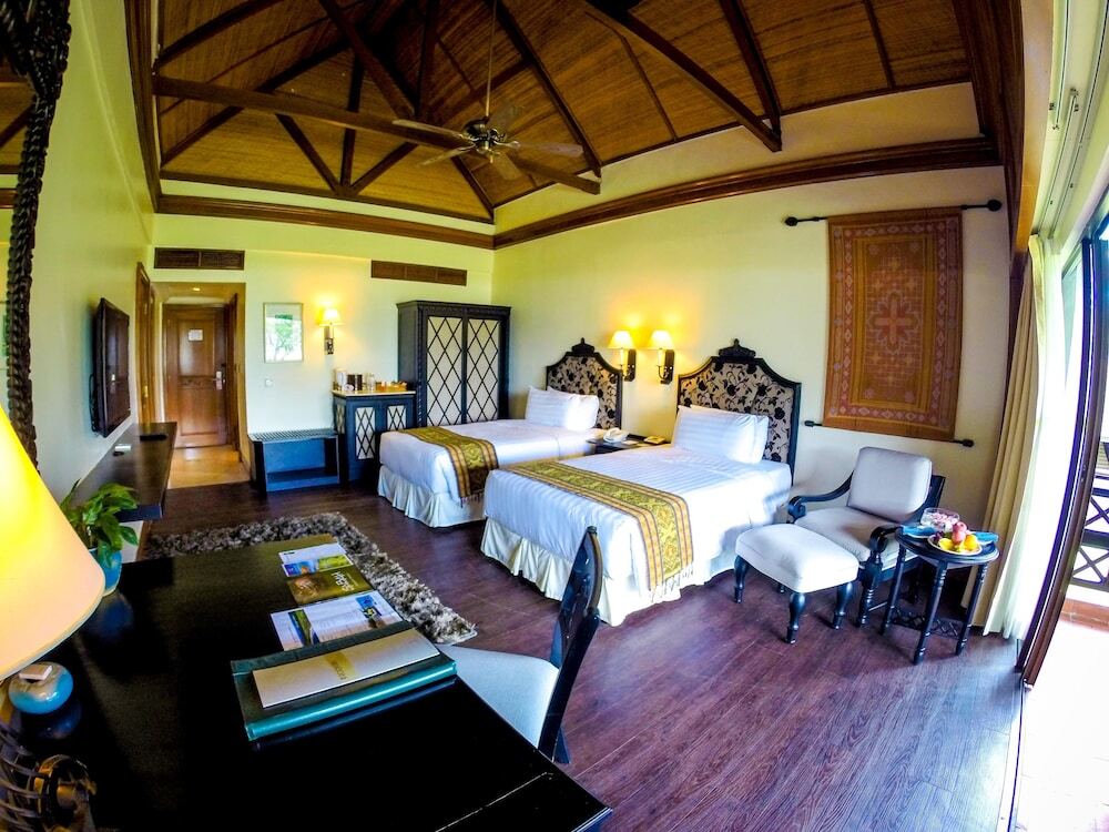 Tempat peranginan Nexus & Karambunai 4*